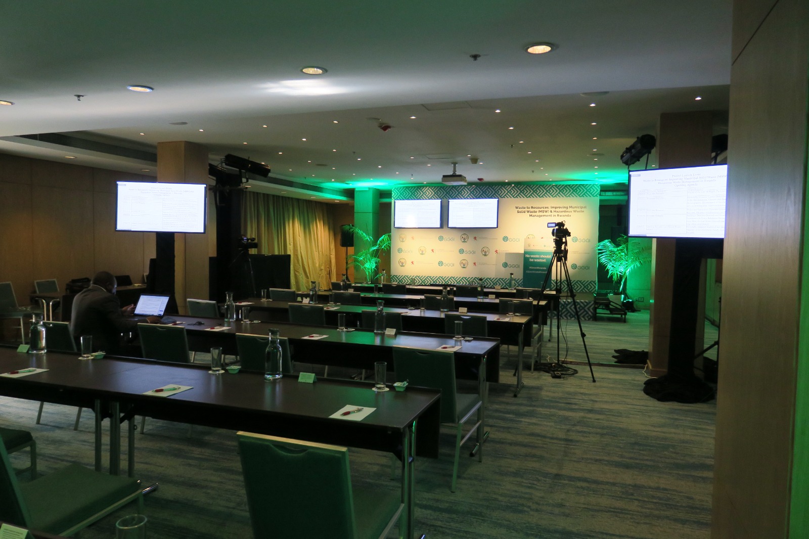 Hybrid Event Planning & Execution